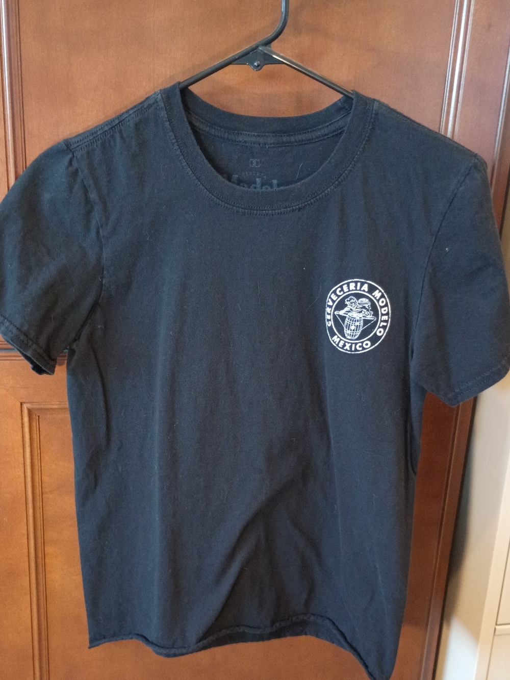 Modelo Tee